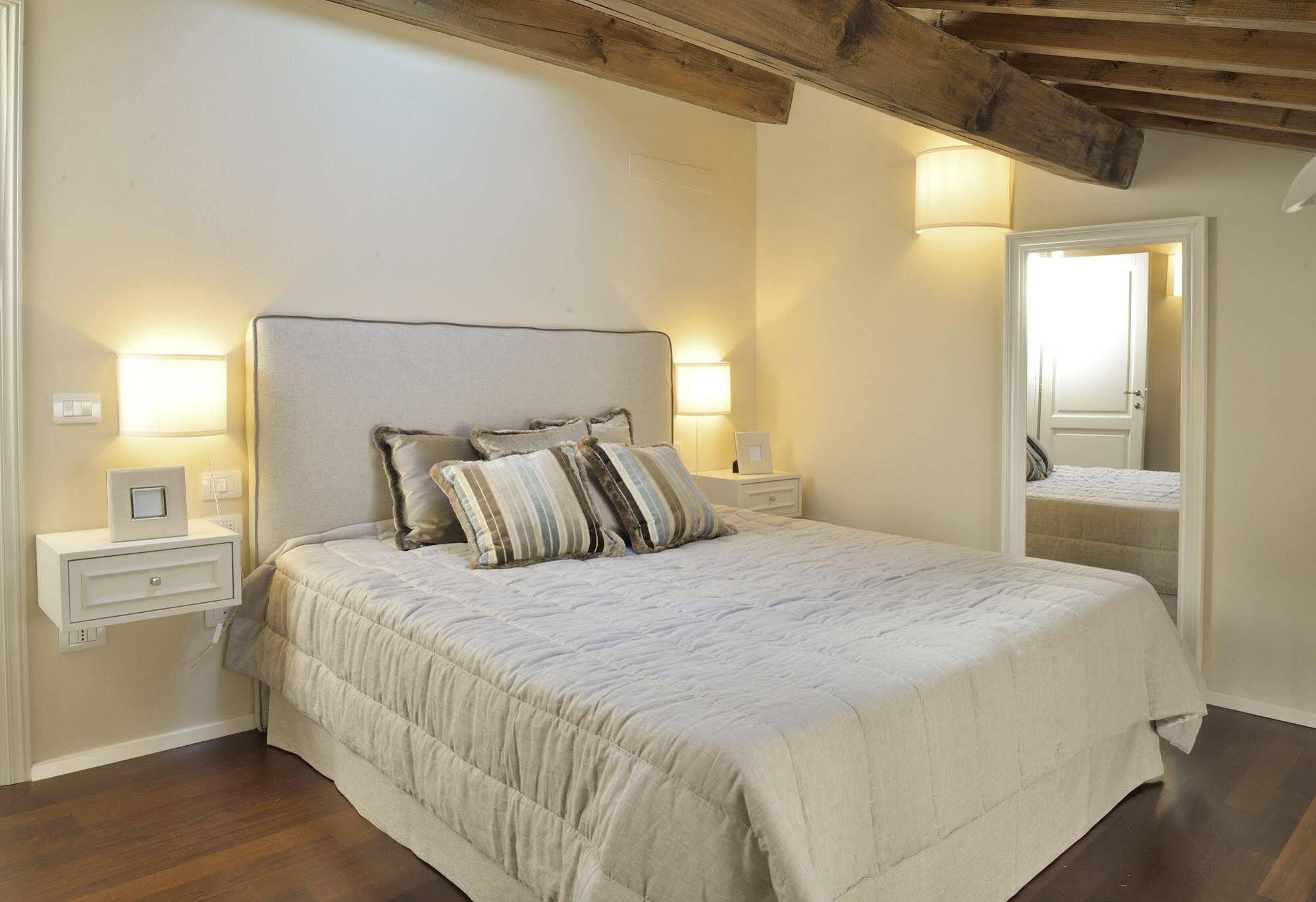 Villa Borri Country Suites 산카시아노인발디파사 외부 사진